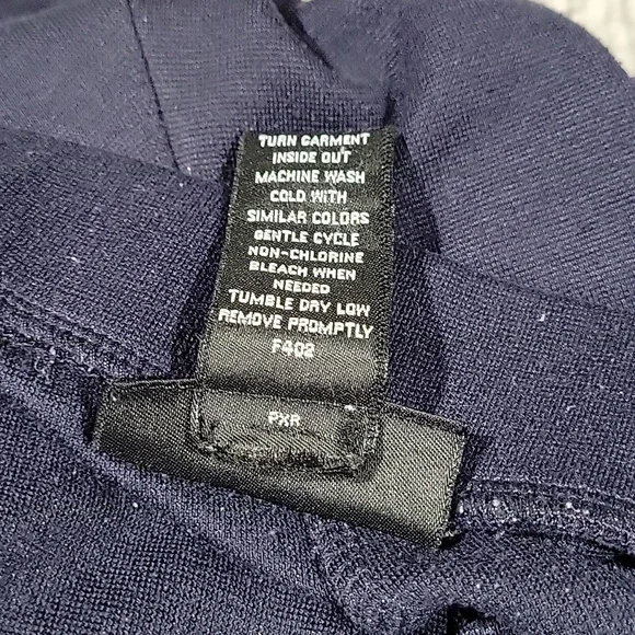 Avenue Plus Size Navy Blue Capri Stretch Pants Size 30/32 - Picture 6 of 7